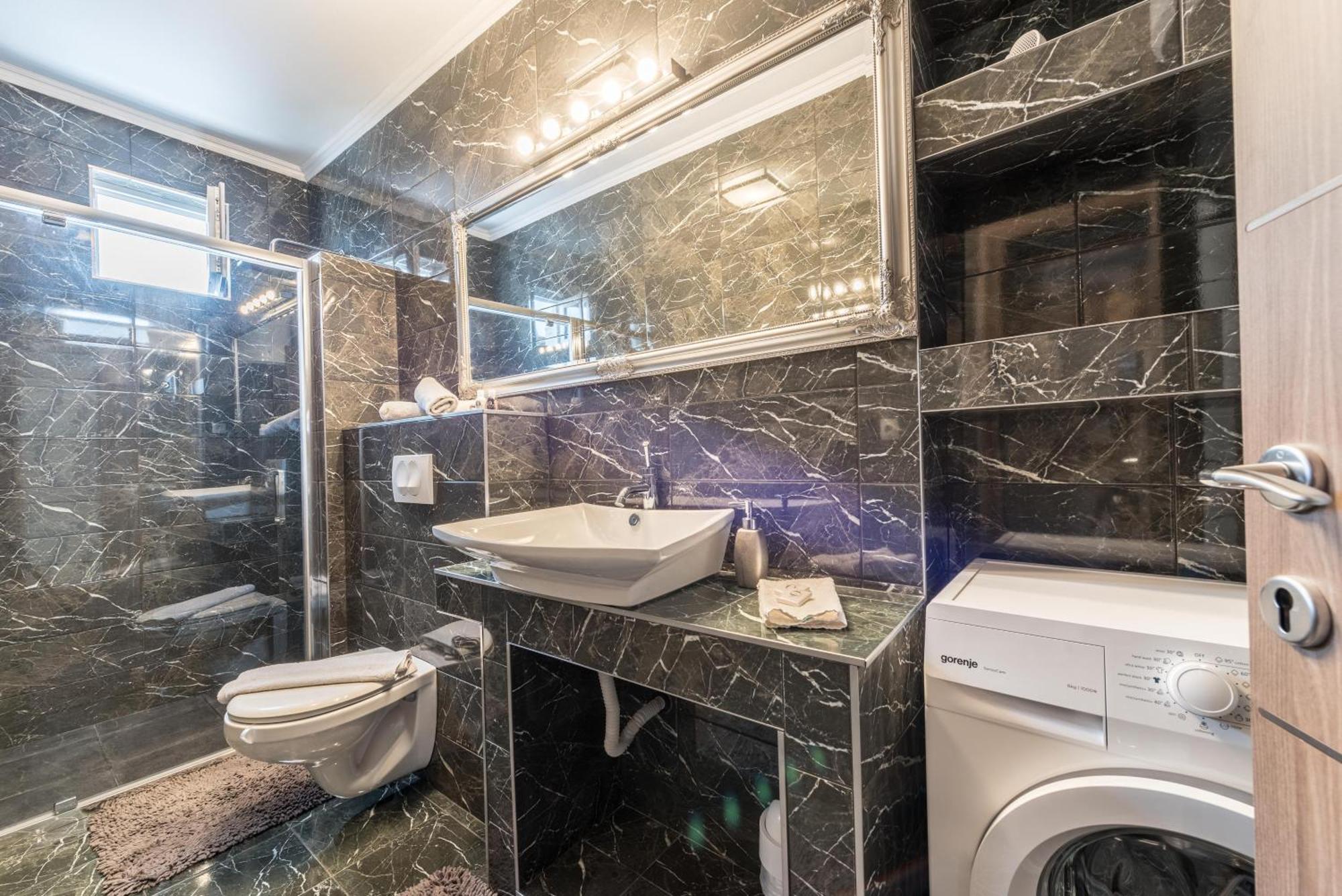 Apartments Marant - Free Private Parking ザダル エクステリア 写真